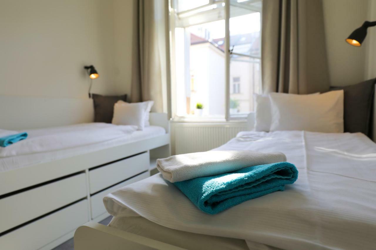 Apartments In Mala Strana - 10 Minutes From Charles Bridge Prague Exterior photo